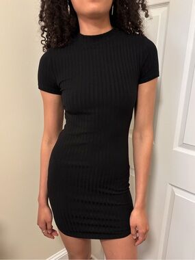 Forever 21 Black Ribbed Short Sleeve Bodycon Mini Dress